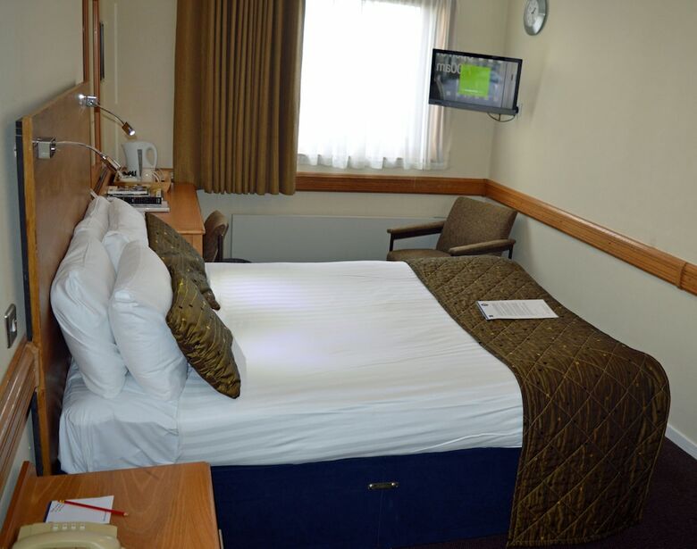 Best Western Kings Manor Hotel