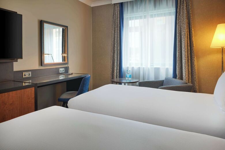 Hotel Holiday Inn Woking