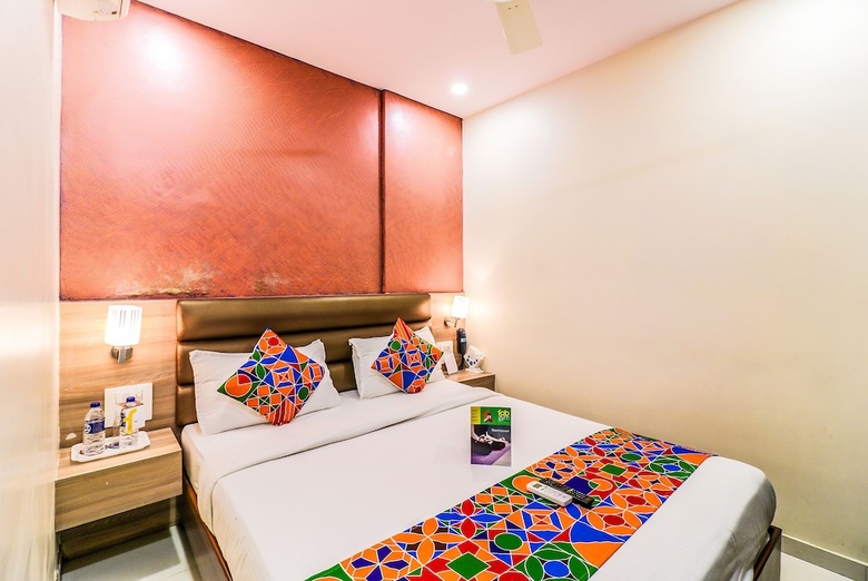 Fabhotel Hill Park Mumbai Airport