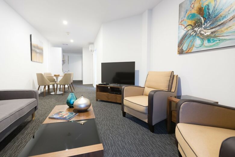 Adelaide Dress Circle Apartments - Kent Town