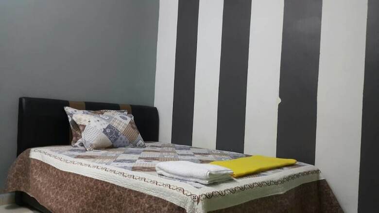 Noor Homestay