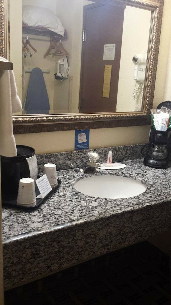 Hotel Baymont By Wyndham Paducah