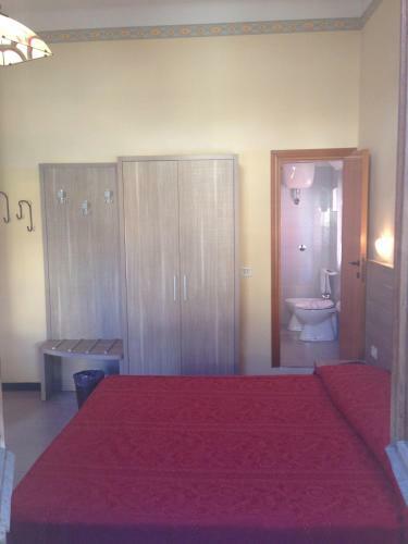 Hotel Lo Squalo