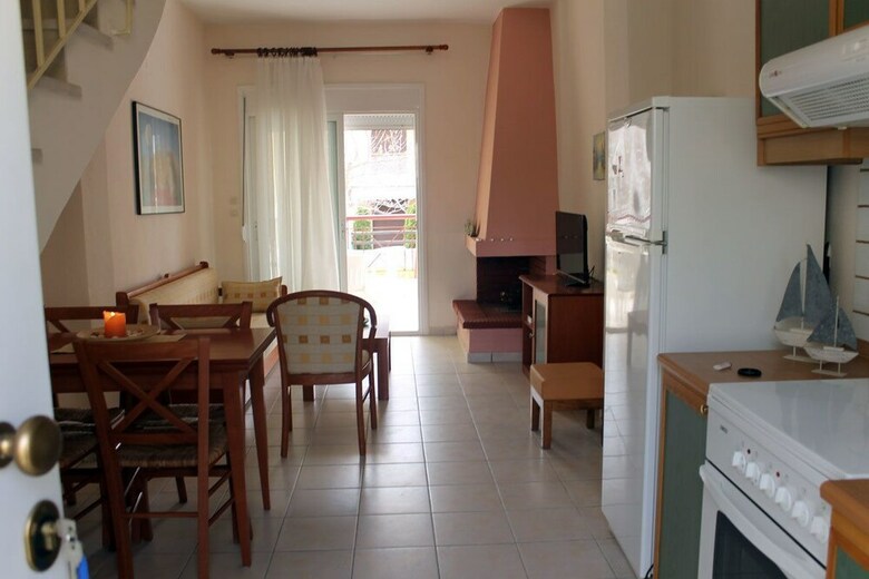 Apartamentos Siviri Rental Houses