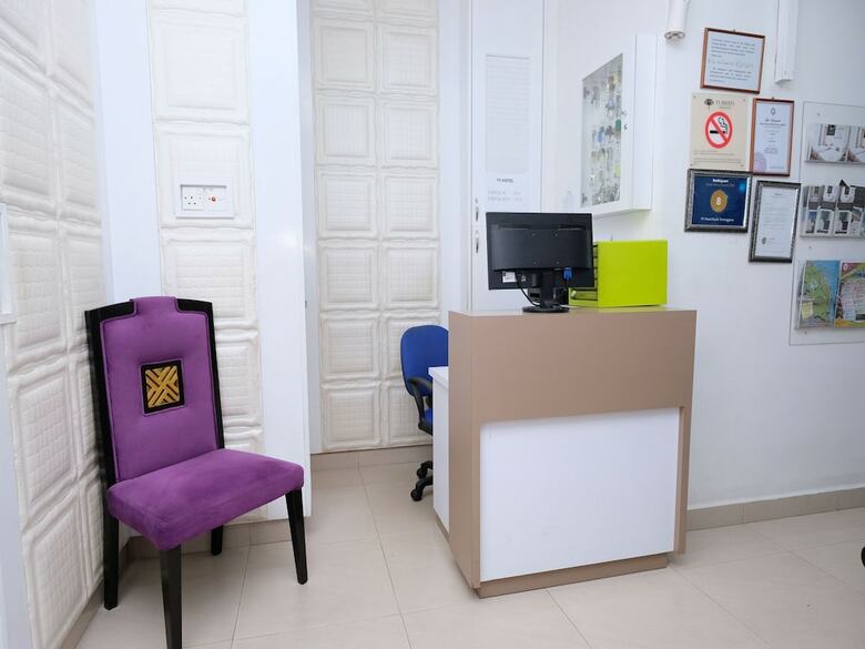 Oyo 762 Ty Hotel
