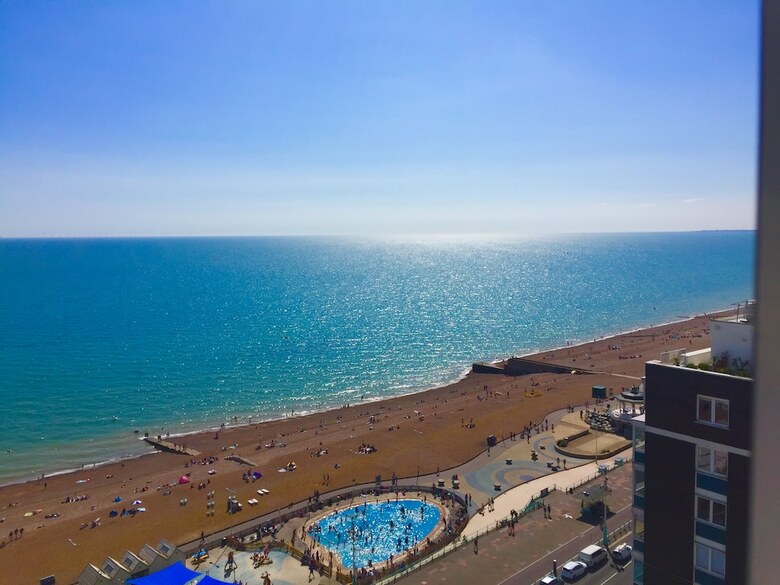 Apartamentos Isabella Penthouse 15th Floor, Seafront