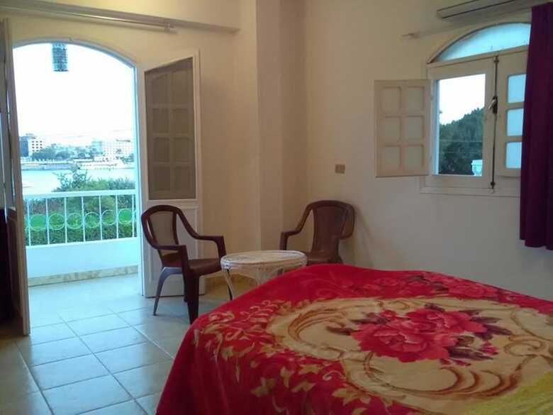 Hotel Luxor Guest House