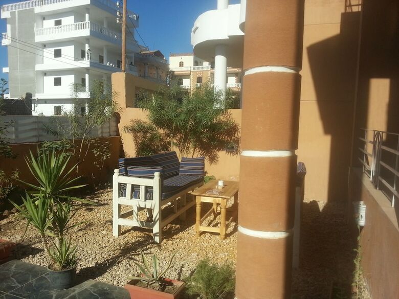 Aparthotel Luxor Star Apartments