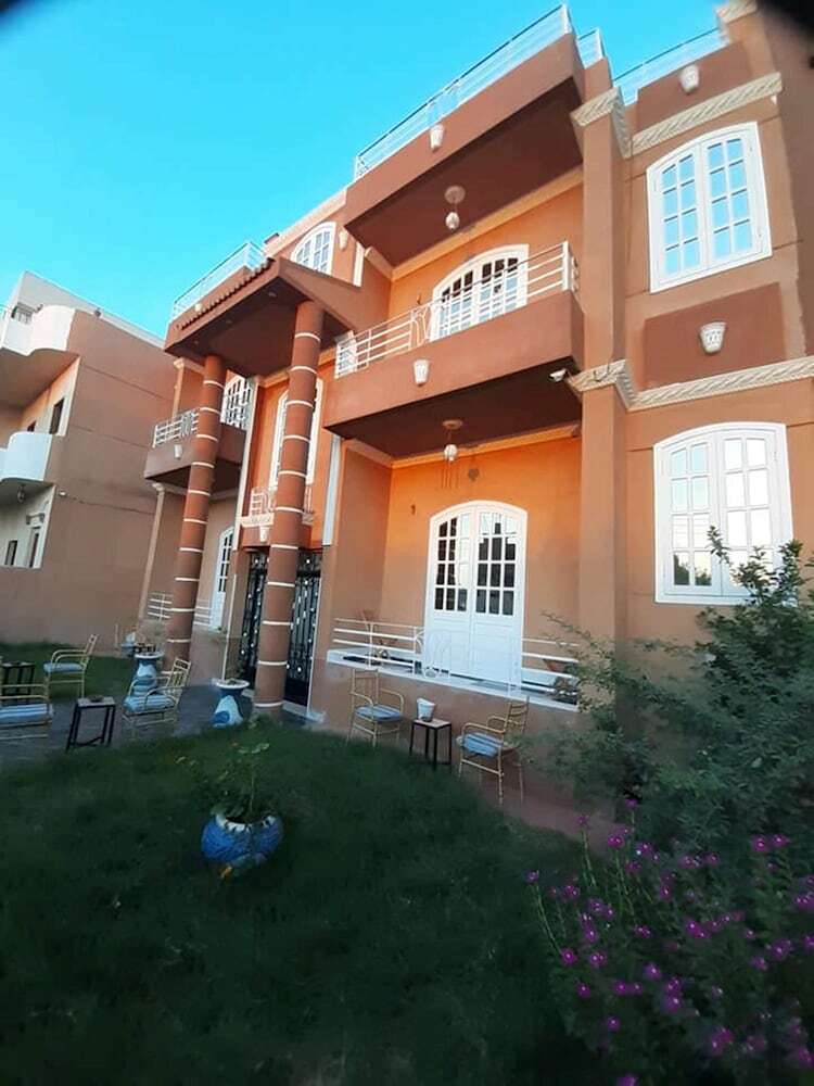 Aparthotel Luxor Star Apartments