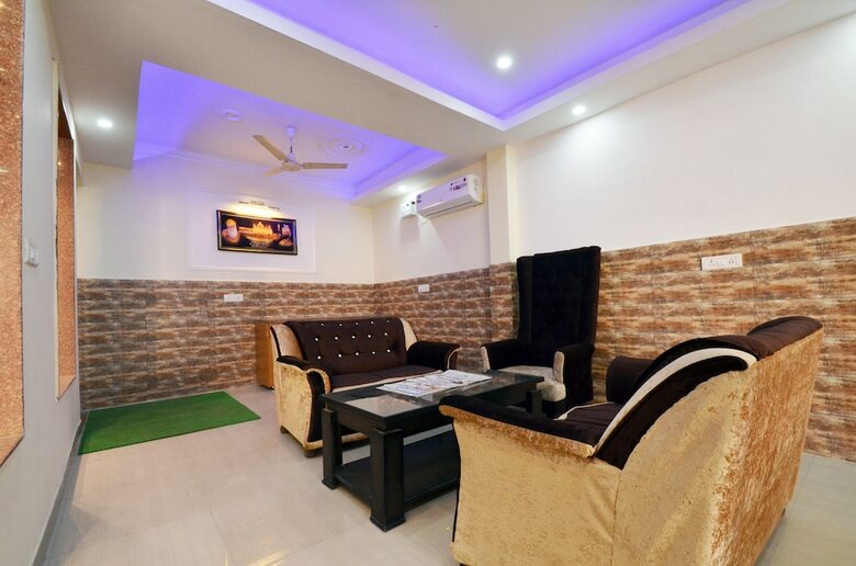 Hotel Oyo 8423 Grand Park