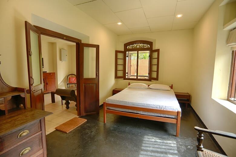 Hotel Rathgama Beach House