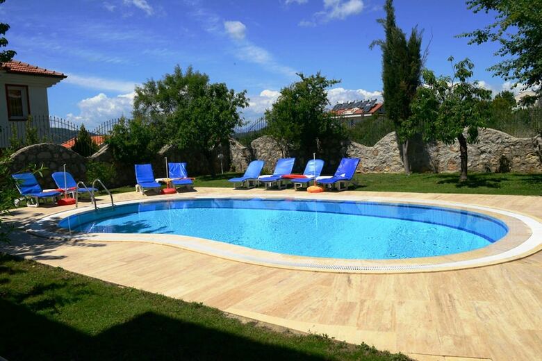 Mountain Valley Apart Hotel & Villas