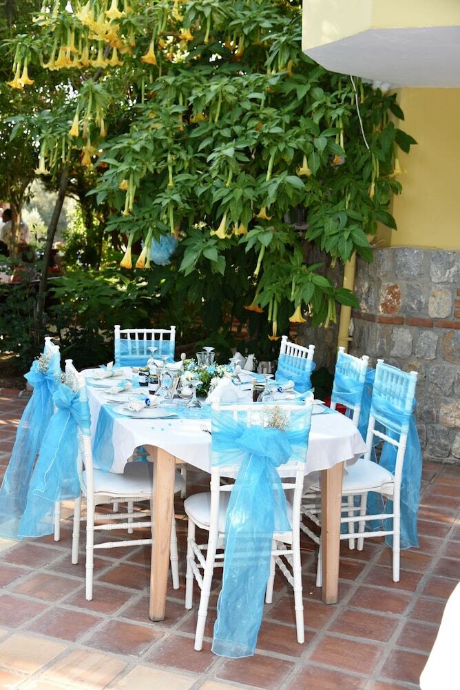 Mountain Valley Apart Hotel & Villas
