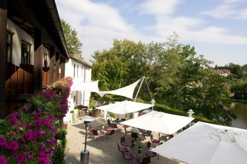 Hotel Seeluna - Caf� Lounge & Restaurant Am Klostersee