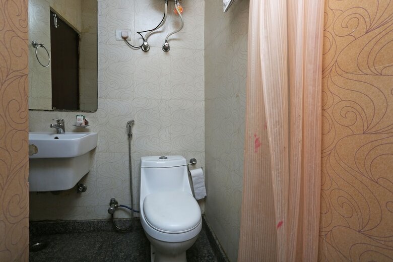 Oyo 6596 Hotel Flight Path