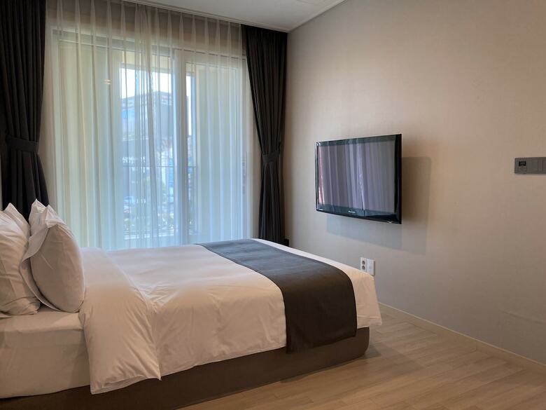 New Donghae Hotel