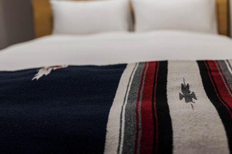 H Hotel