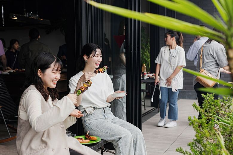 H Hotel