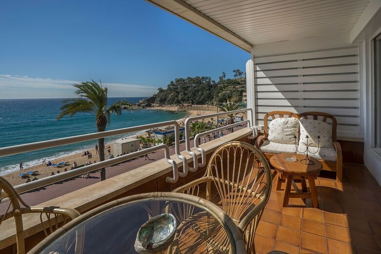 Apartamento Vivalidays Rosa Lloret