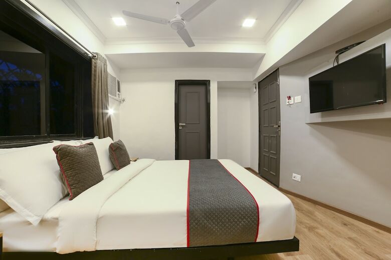 Hotel Oyo Flagship 573 Chakala Sahar Road