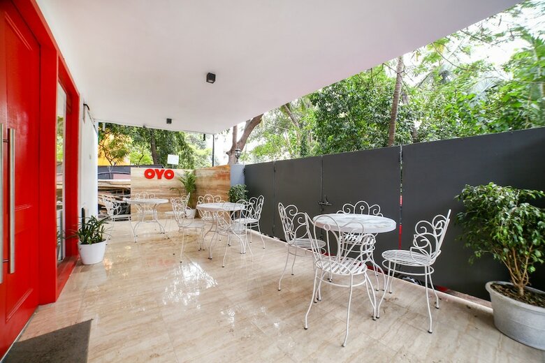 Hotel Oyo Flagship 573 Chakala Sahar Road