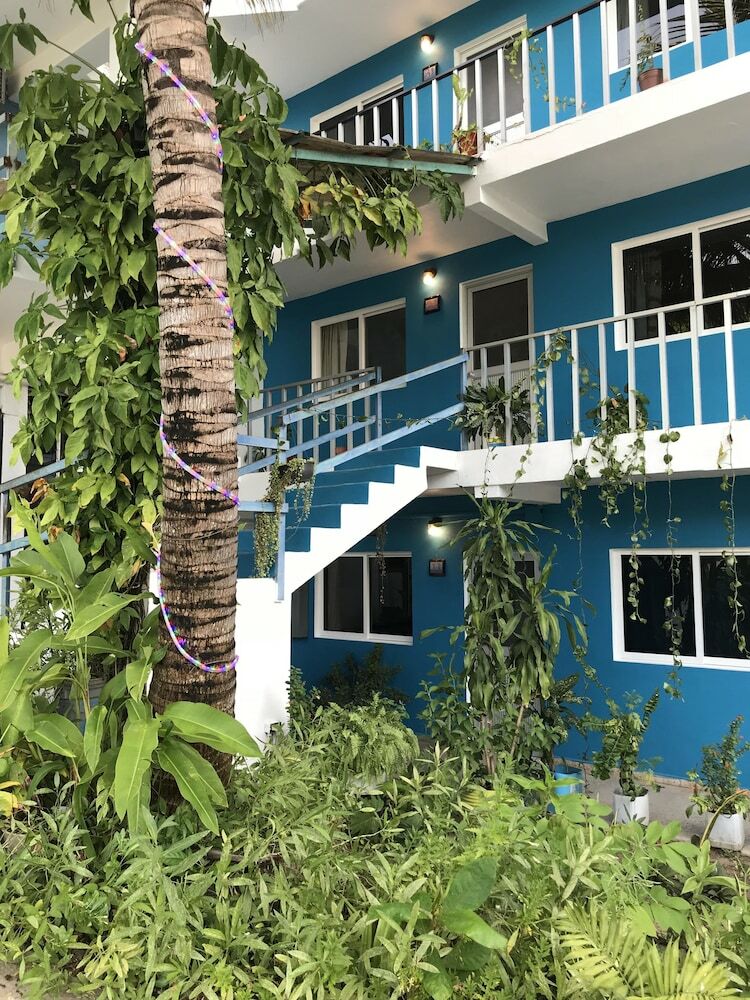 Motel Blue Coconut Cancun