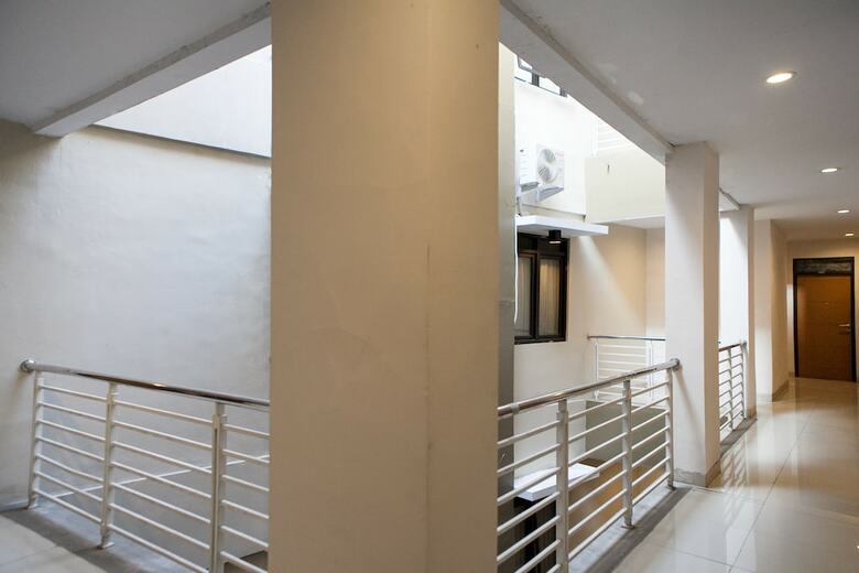 Hotel Reddoorz @ Babakan Jeruk 2