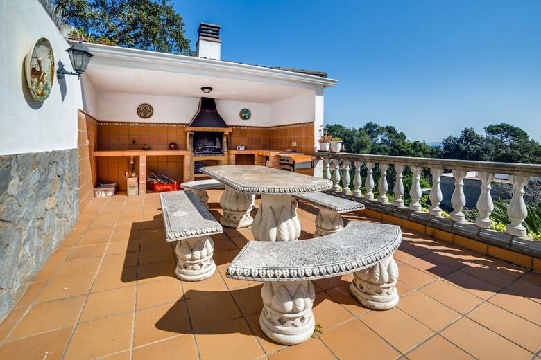 Vivalidays Villa Genis Barcelona