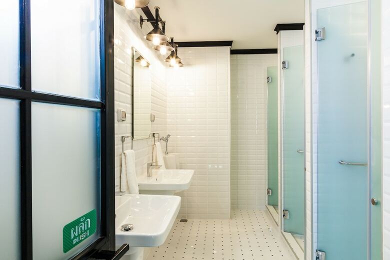 Hostal Travel Light Hostel Pattaya