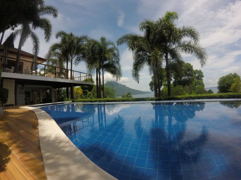 Villas By Eco Hotel Batangas