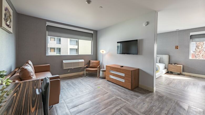 Lexen Hotel-north Hollywood Near Universal