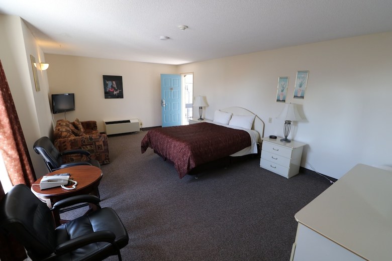 Grand Memories Hotel & Suites