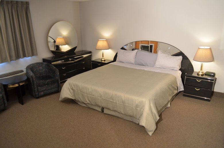 Grand Memories Hotel & Suites
