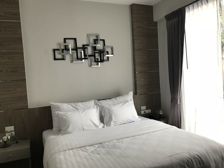 V20 Boutique Hotel By Locals
