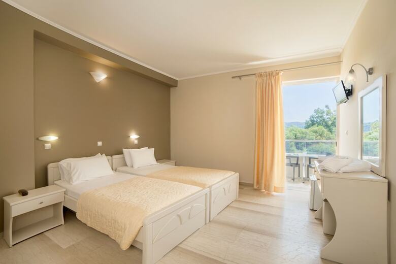 Kalamaki Beach Hotel - Zakynthos Island