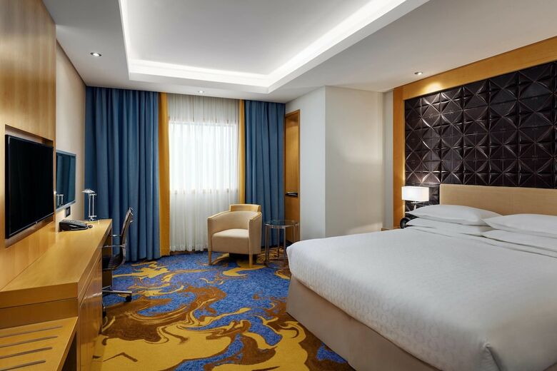 Sheraton Makkah Jabal Al Kaaba Hotel