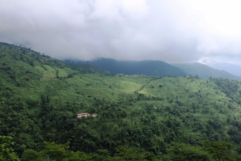 Hotel Goomtee Tea Garden Retreat