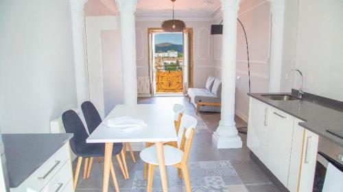 Apartamentos Abastos Scq By Como En Casa