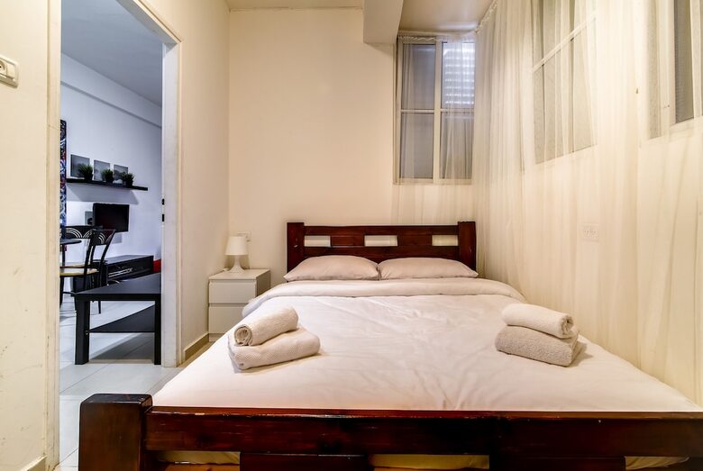 Central Apartment Next To Dizengoff St.