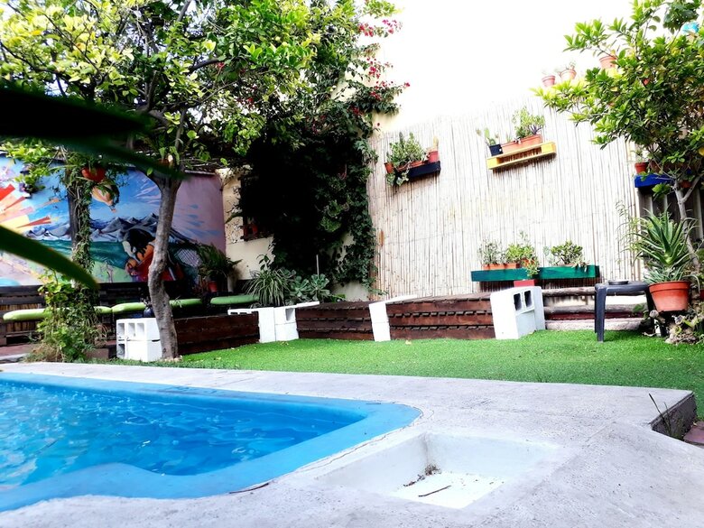 Hostal Estacion Mendoza Hostel