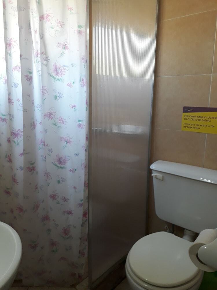 Hostal Estacion Mendoza Hostel