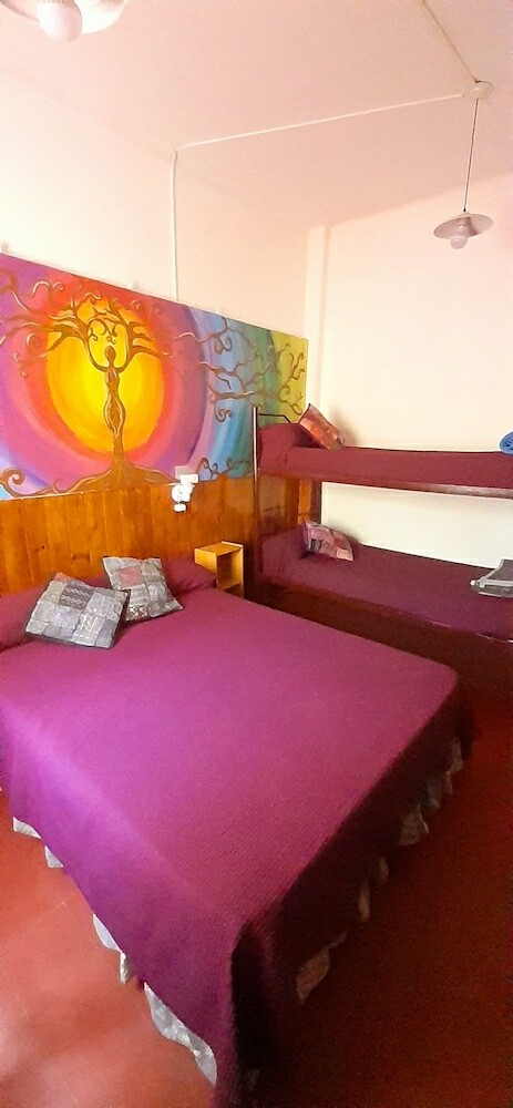 Hostal Estacion Mendoza Hostel