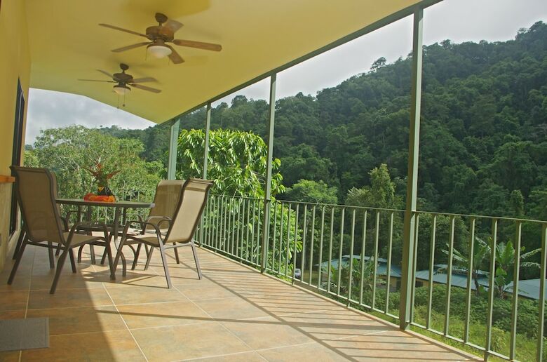 Posada Osa Mountain Village Eco Lodge