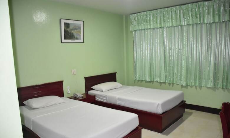 Hotel Woodlands Inn