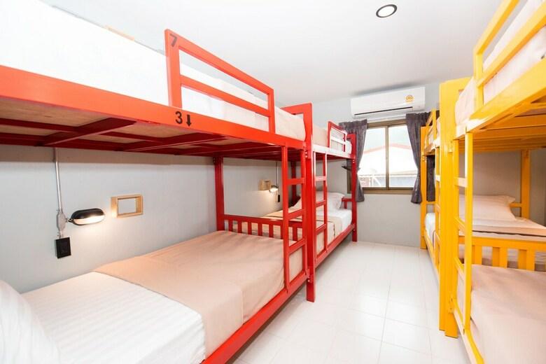 Hostal Tp Hostel Kata Beach Phuket