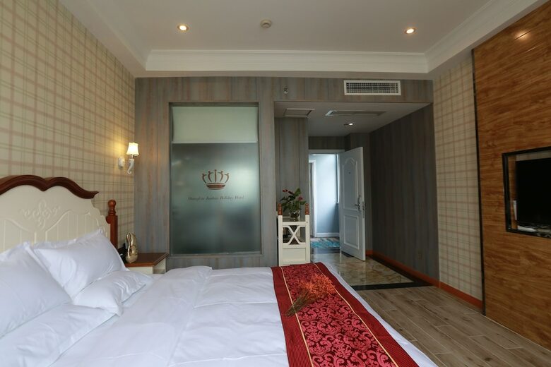 Shanglin Junhao Holiday Hotel