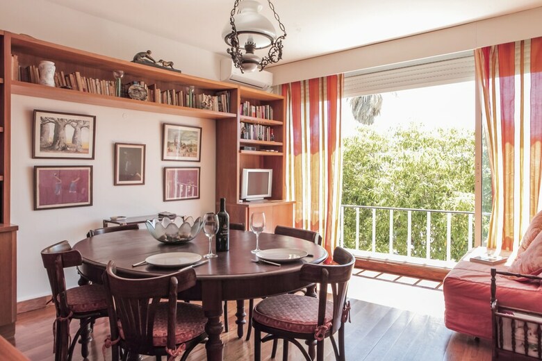 Rent4rest Estoril Beachfront Apartments