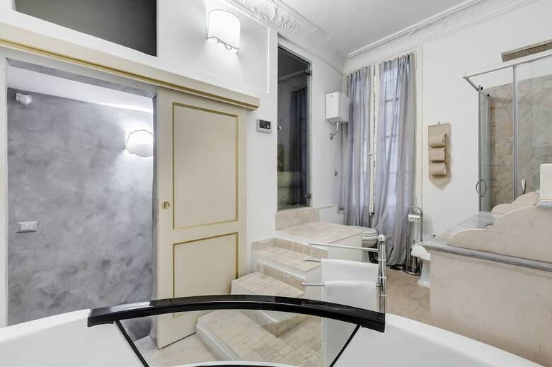Apartamento Colonna Suite - Spanish Steps Suite & Spa