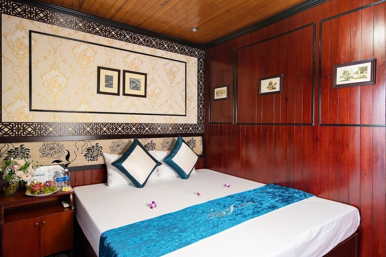 Swan Cruises Halong