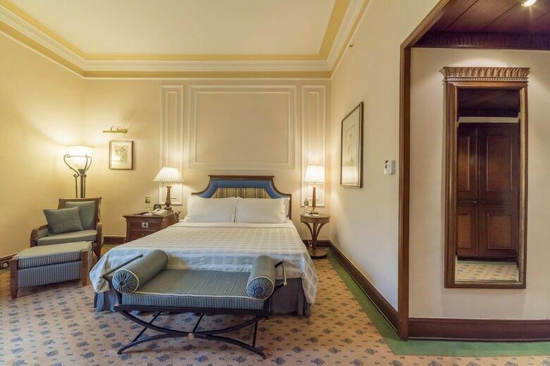 Hotel The Oberoi Grand, Kolkata